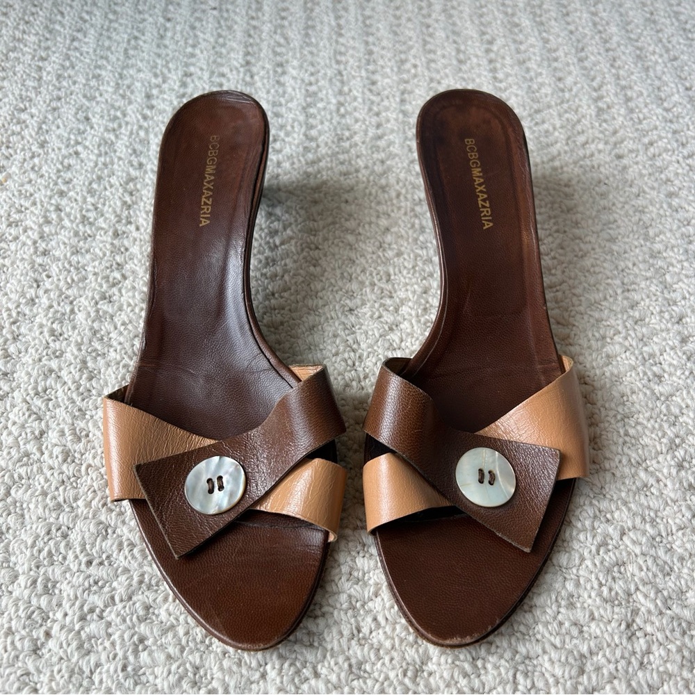 BCBGMaxAzria Brown and Tan Leather Knot Mule Heels - Picture 13 of 14